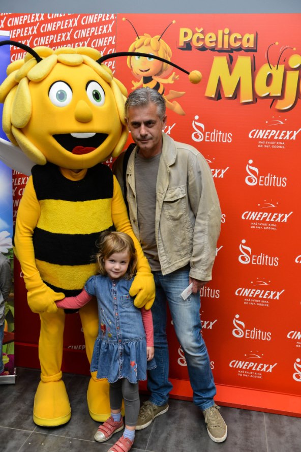 'Pčelica Maja' u kino privukla poznate s njihovim mališanima 