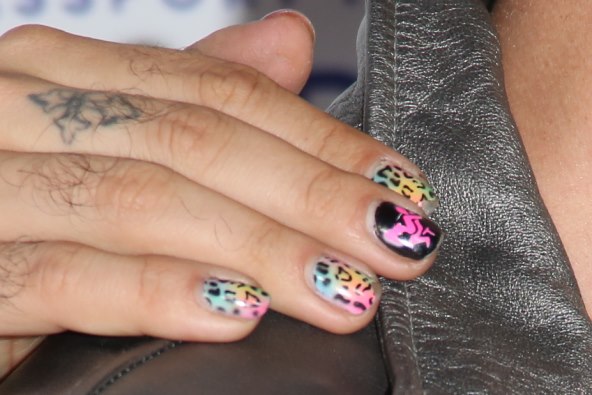 Član grupe Backstreet Boysa nosi zanimljivu manikuru 