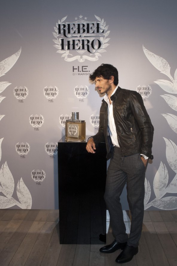 Dečko Kylie Minogue predstavio prvi parfem španjolskog Manga 