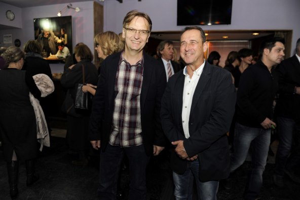 Slatka šaputanja trudnica Marijane Batinić i Ivane Roščić na premijeri predstave 5žena.com