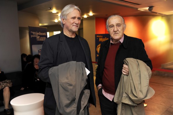 U čijem je društvu Kristina Krepela pogledala 'Happy Endings'?