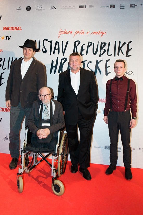 SLOKOVIĆ, HRGA... Brojni poznati parovi pohrlili u kino izlazak