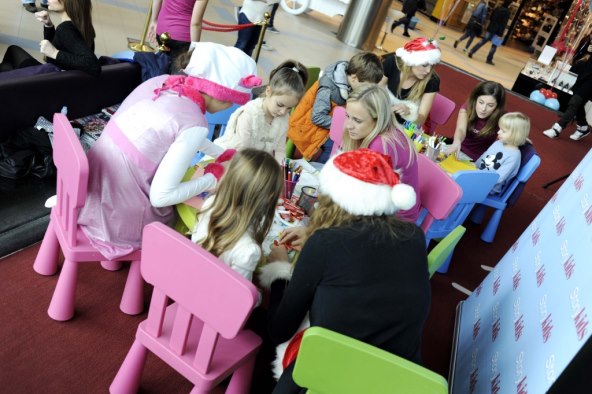 Lejla Filipović i Antonija Stupar Jurkin na predblagdanskoj promociji magazina StoryKids 