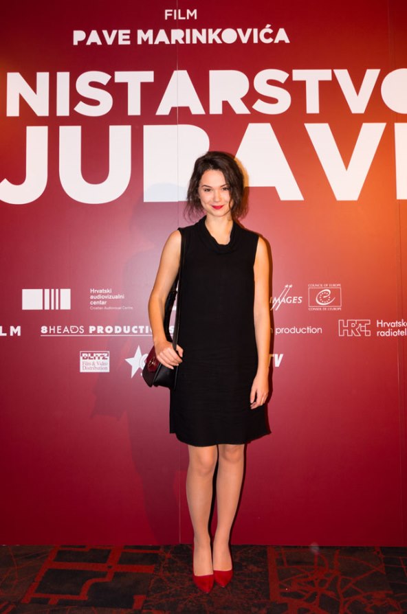 Koja poznata glumica je najbolje isfurala malu crnu haljinu?