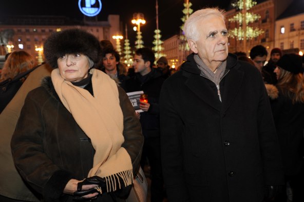 Zagrebački skup u čast žrtvama satiričkog lista Charlie Hebdo