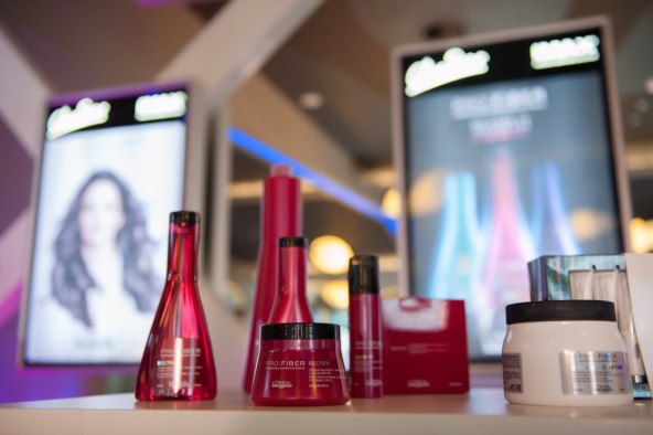 Revolucija u njezi kose: prvi protokol za dugotrajnu njegu oštećene kose