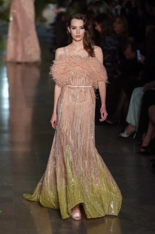 Zaljubite se u modnu raspodiju Elieja Saaba