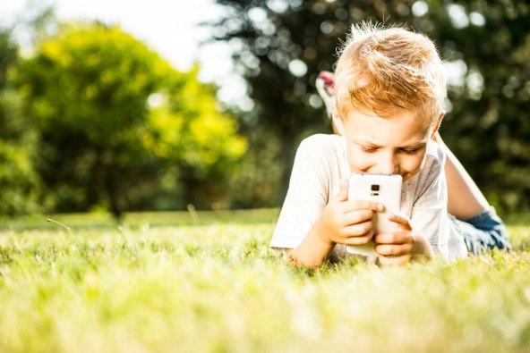 Cijela obitelj spremna za novu školsku godinu