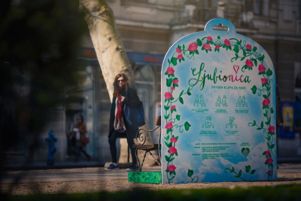 Na špici su svi gledali samo u nju