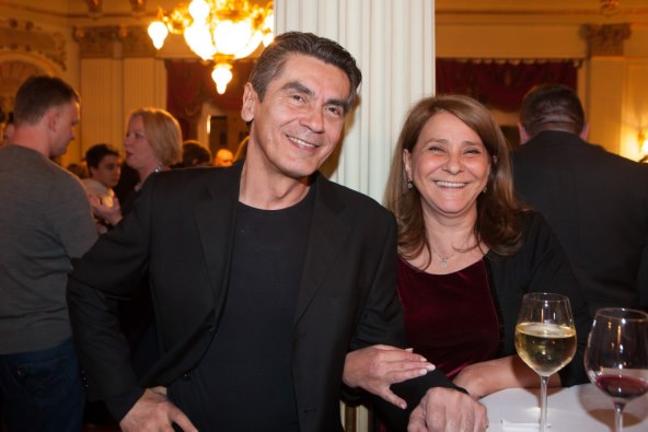 Naš poznati par potpuno je nerazdvojan