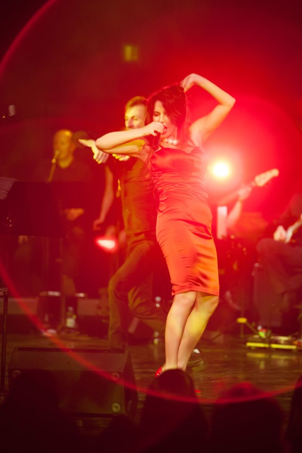 Pola estrade na koncertu Nives Celzijus, stigao i Arsen Dedić