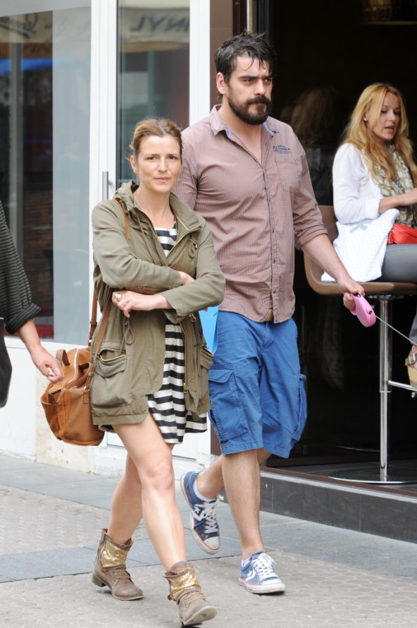 Antonija Blaće na špici uživala s dečkom i psićem