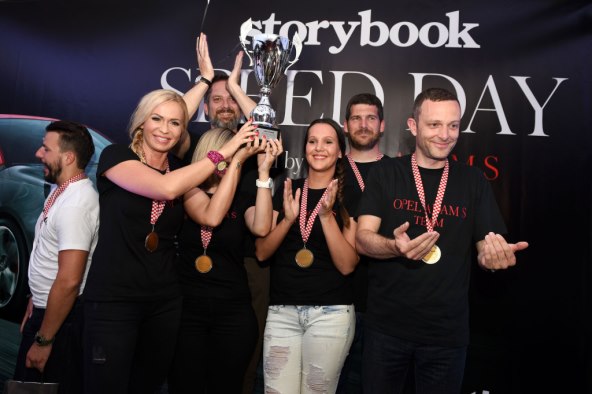 Storybook speed day: Larisa, Antonija i Renata ludo se zabavile na kartingu