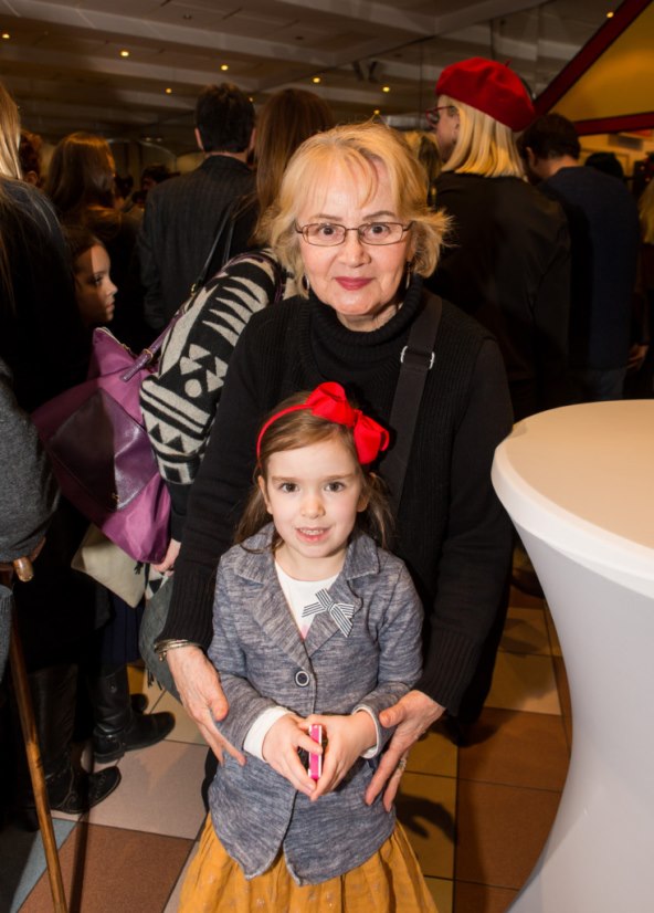 Poznata mama i kći u izlasku: Ne zna se koja je ljepša