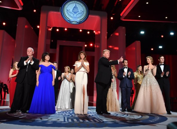 PRVI PLES Haljina za bal u kojoj je Malania Trump sve redom prešišala