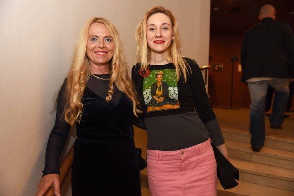 Tko hoda kroz zidove?