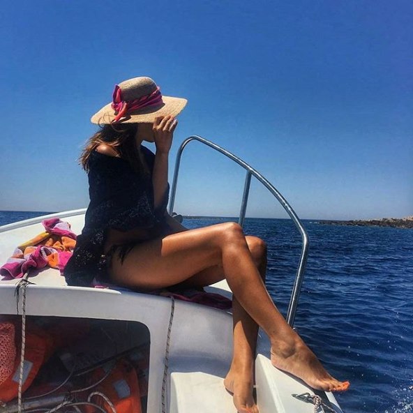 Fotopriča: Ponovno se vratila Fabriciju i s njim uživa na Sardiniji