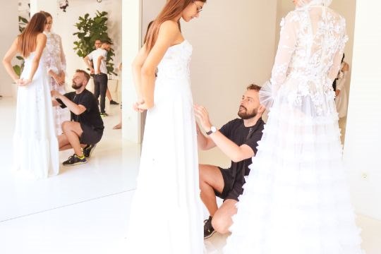 SOLARIA: Neobican kišobran s LED svjetlom