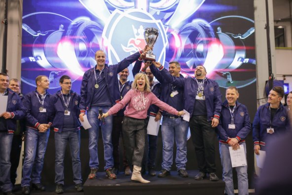 Kako je Modni Mačak proslavio rođendan