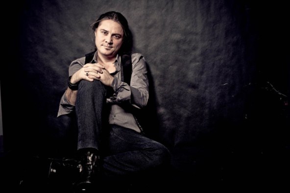 Zaigrani glumac Kristijan Ugrina