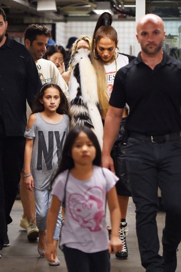 Zabundana diva: stajling za neprepoznatljivost na stanici podzemne