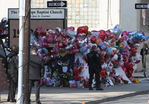 Na sprovodu Whitney Houston samo obitelj i najuži krug prijatelja