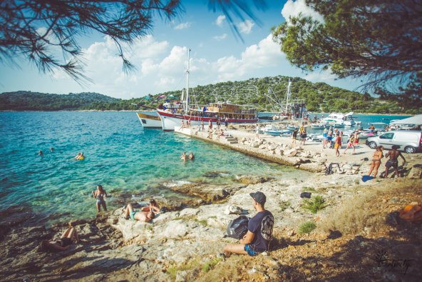 Ljetna glazbena rapsodija u Tisnom samo što nije počela