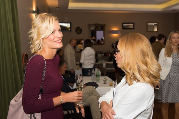 Unatoč turbulentnom razdoblju, Neveni osmijeh ne silazi s lica