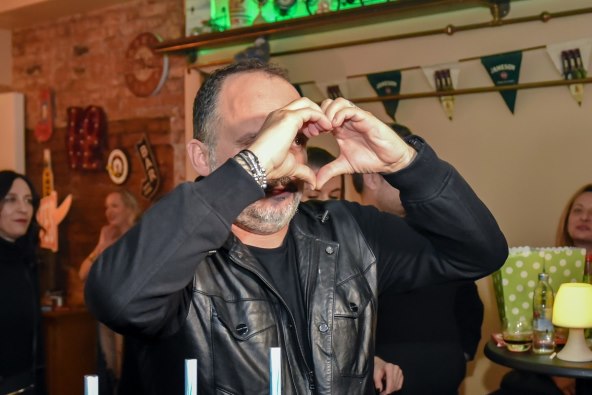 Tony Cetinski se pita: 'Poštovati mjere ili odustati od zarade' 