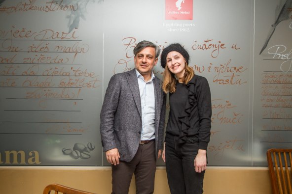 Julius Meinl kampanjom Platite kavu stihom slavi Međunarodni dan poezije