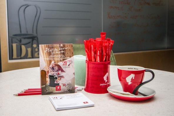 Julius Meinl kampanjom Platite kavu stihom slavi Međunarodni dan poezije