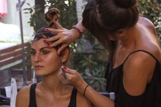 Zavirite u backstage i pogledajte snimku revije eNVy room