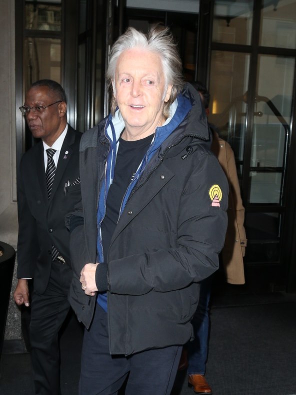 Unuk legendarnog glazbenika napadnut nožem i opljačkan