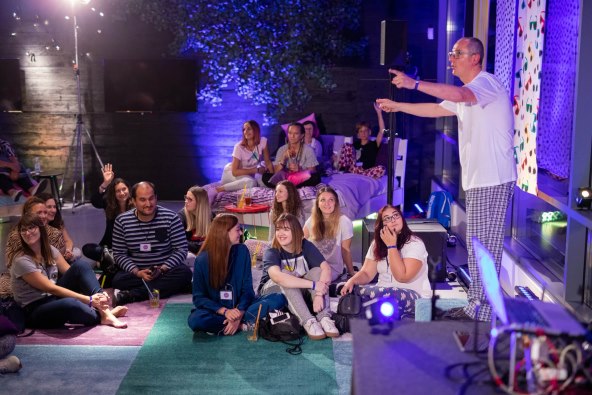 Zabavom u pidžamama otvoren IKEA noćni klub