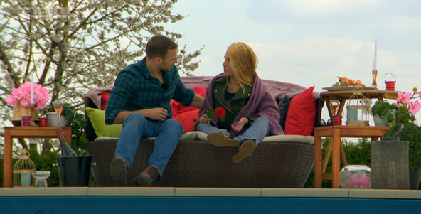 Monika je napustila show, a Tesa i Andrea bore se za jednu ružu