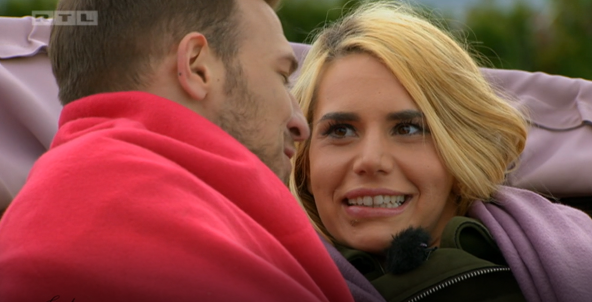 Monika je napustila show, a Tesa i Andrea bore se za jednu ružu