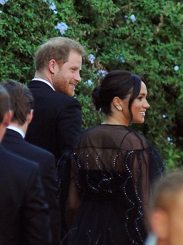 IZAZVALI BIJES Meghan i Harry na noćenje u hotelu potrošili 10.000 kuna