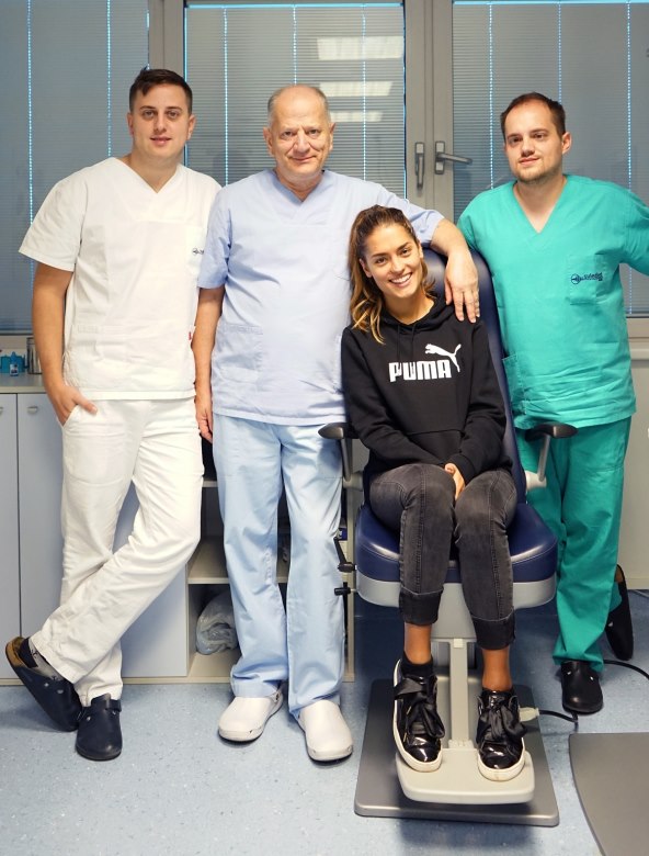 Miss Universe više neće morati nositi naočale za vid