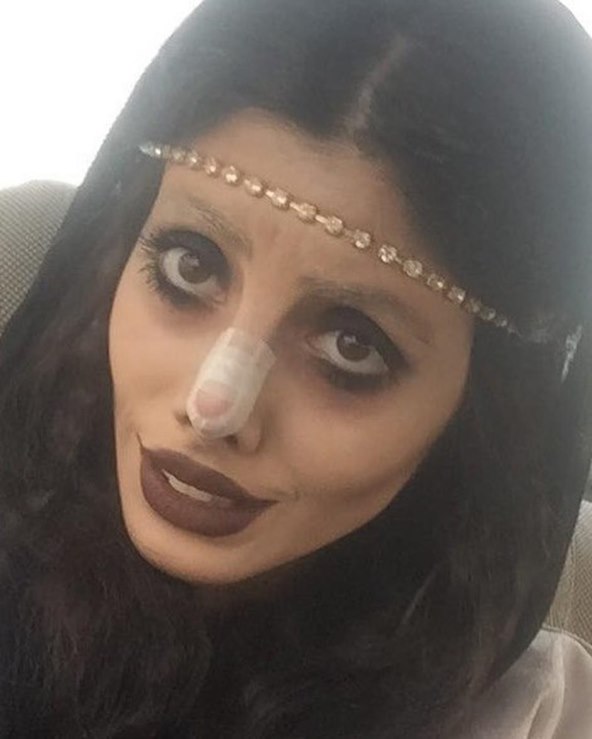 'Dvojnica Angeline Jolie' uhićena zbog bogohuljenja