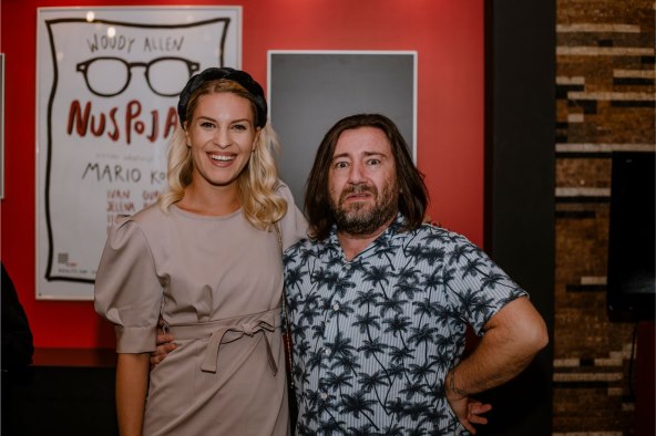 Brojni poznati na svečanoj premijeri predstave Nuspojave u kazalištu KNAP