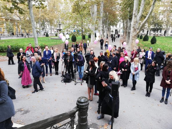 Počeo je STORY PINK FEST