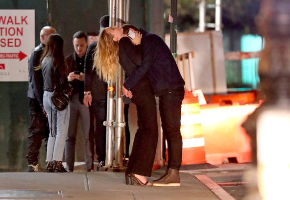 STRAST NA ULICI Tek se razveo, a sada ne skida ruke s nove djevojke