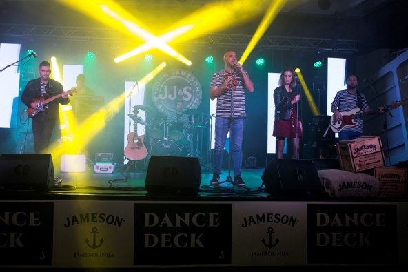 Splićani uplovili u najluđu noć na Jamesolinija party trajektu