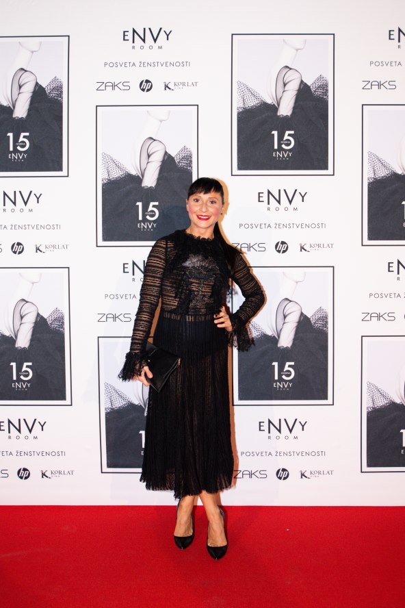 Otvorenjem izložbe "Posveta ženstvenosti" eNVy room proslavio 15 godina