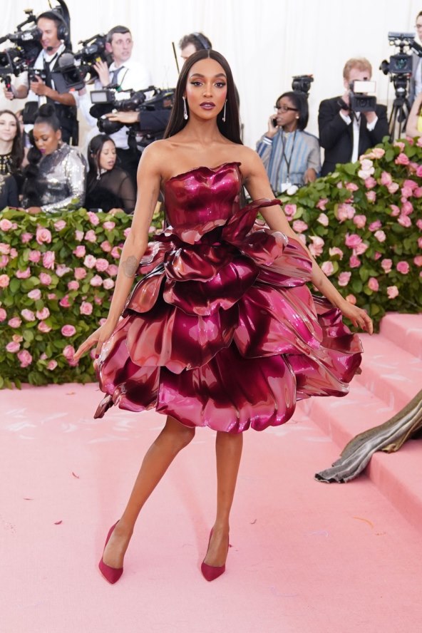 TEŠKA ODLUKA Omiljeni dizajner slavnih gasi svoj brend