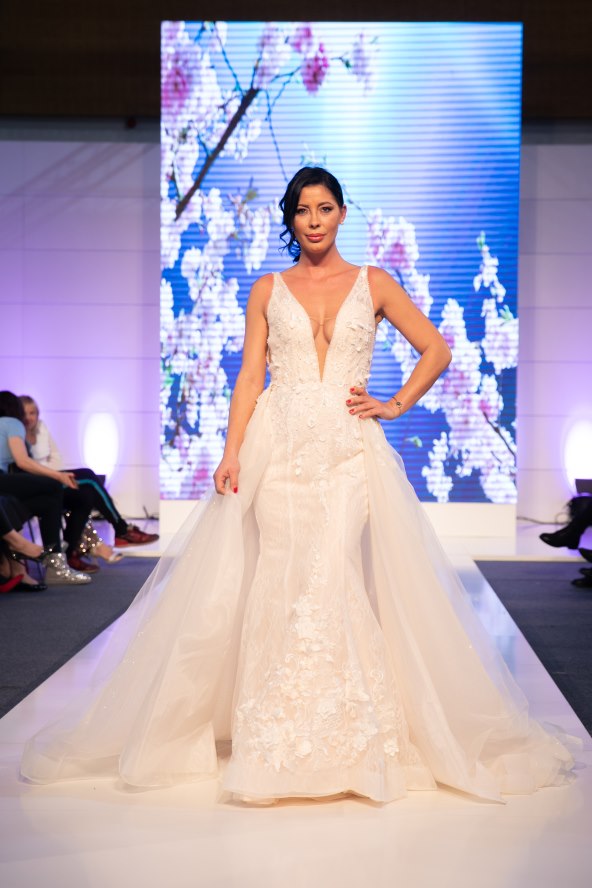 Zaručila se Ivana Paris