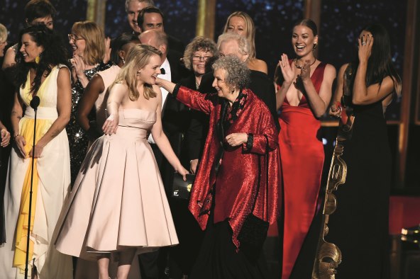 Žena satkana od čvrstih stavova