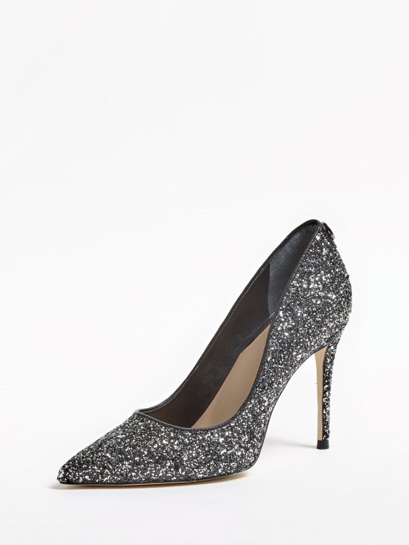 Vrijeme je da zablistaš: sve što vam treba za novogodišnji outfit