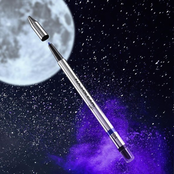 Make-up nadahnut svemirom i galaksijama