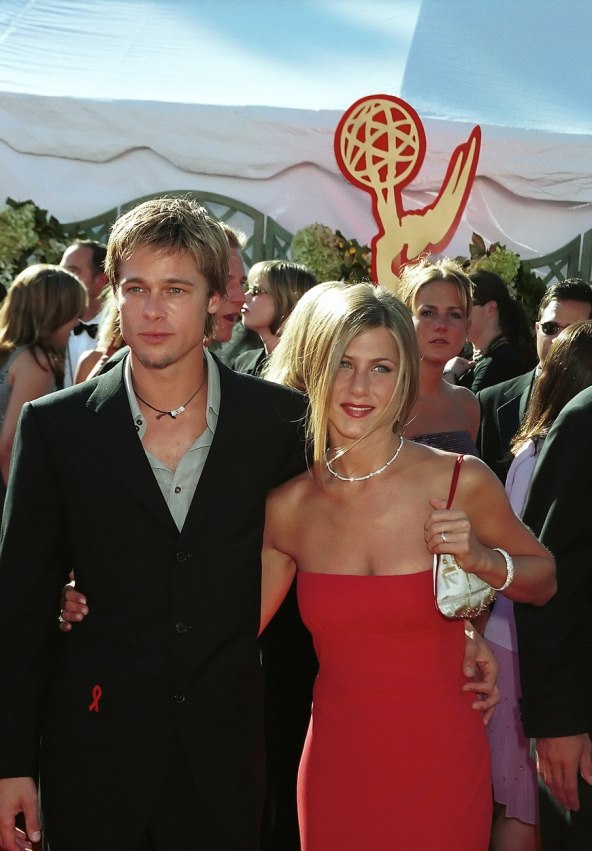 Brad i Jennifer znaju kako će službeno potvrditi vezu?